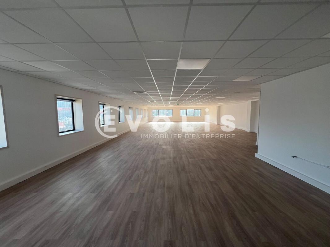 Office in Rosny-sous-Bois to rent Interior Photo- Image 1 of 7