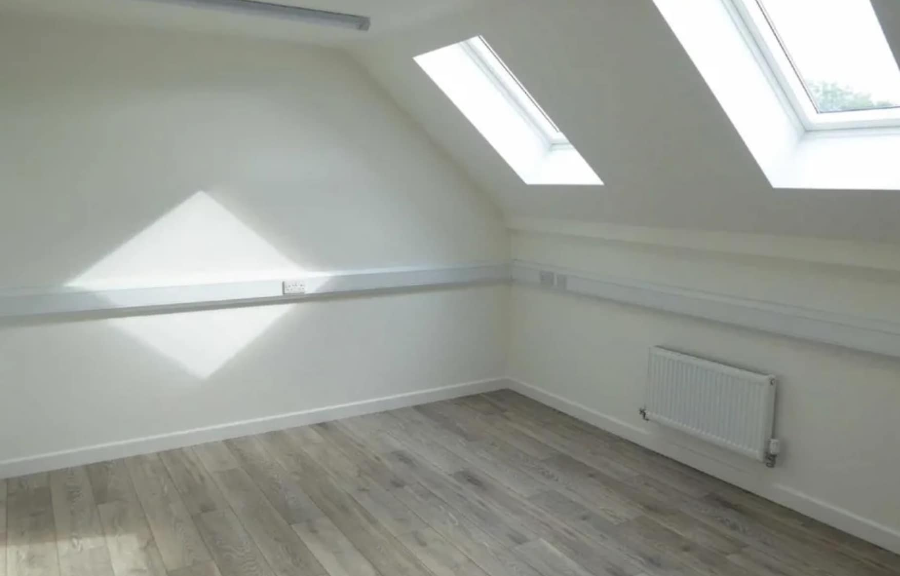 Dursley Rd, Gloucester to rent Interior Photo- Image 1 of 3