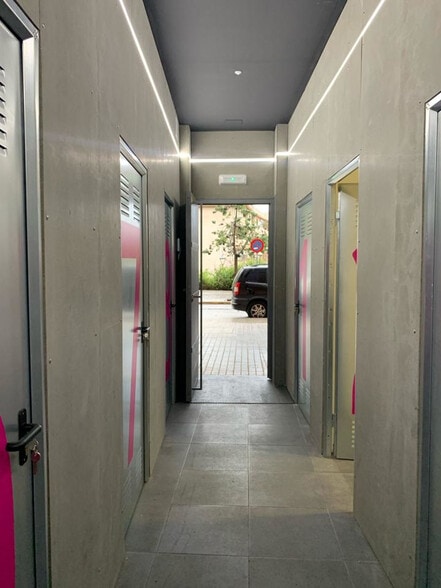 Build-to-Rent in Montcada i Reixac, Barcelona for sale - Interior Photo - Image 1 of 5