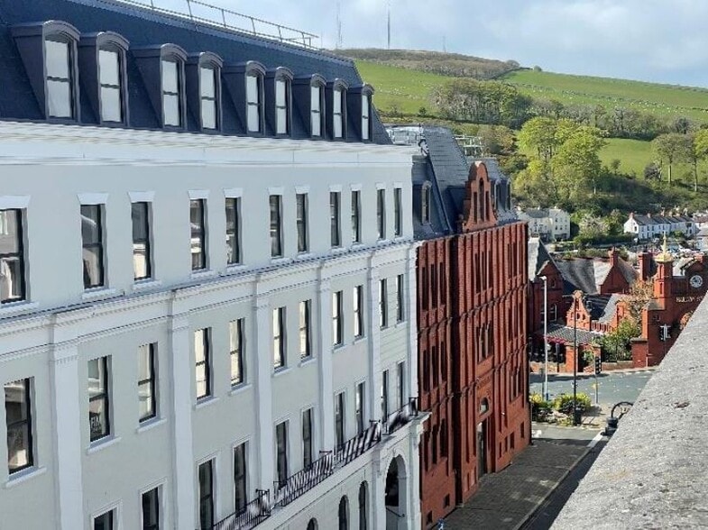 54-58 Athol St, Isle Of Man to rent - Building Photo - Image 2 of 2