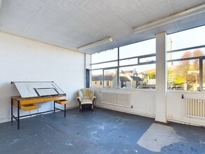 250-258 High St, Elgin to rent Interior Photo- Image 2 of 7