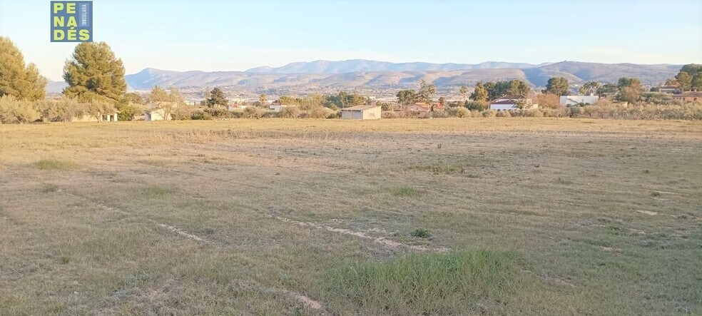 Land in València, Valencia for sale - Aerial - Image 2 of 4