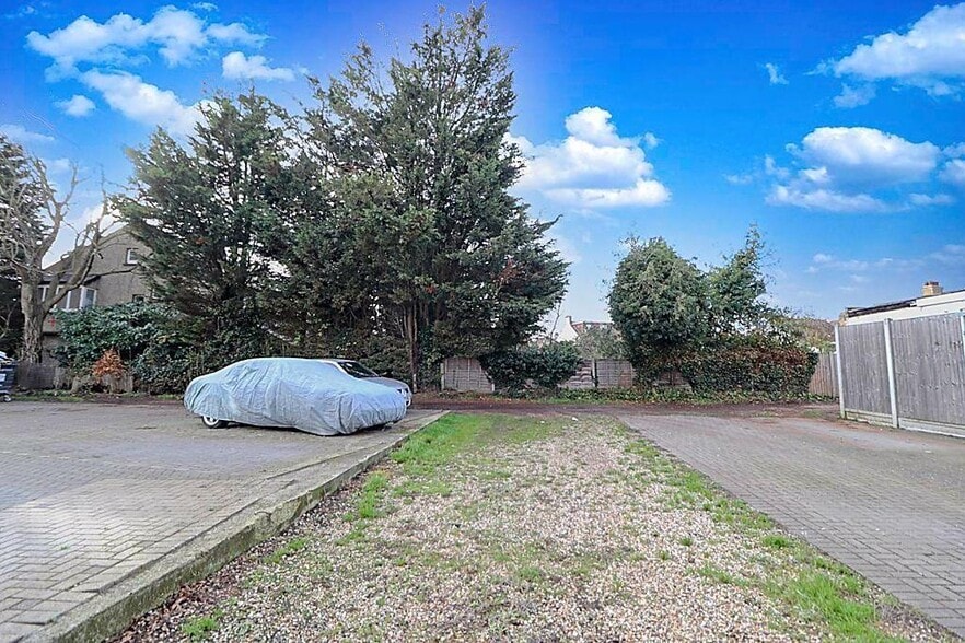 78 High St, Benfleet for sale - Building Photo - Image 3 of 15