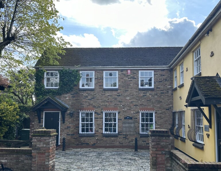 Holywell Hl, St Albans for sale Building Photo- Image 1 of 1