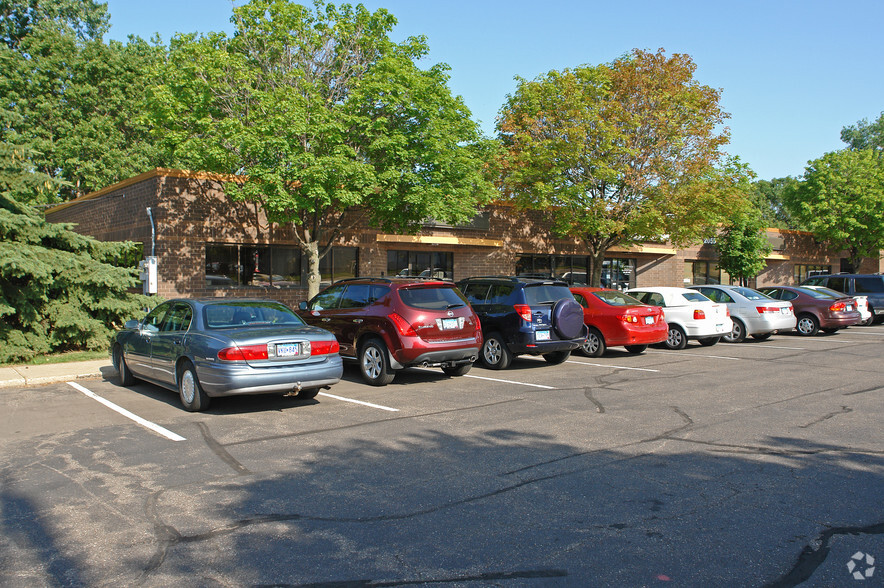 2061-2065 Rice St, Roseville, MN for sale - Primary Photo - Image 1 of 1