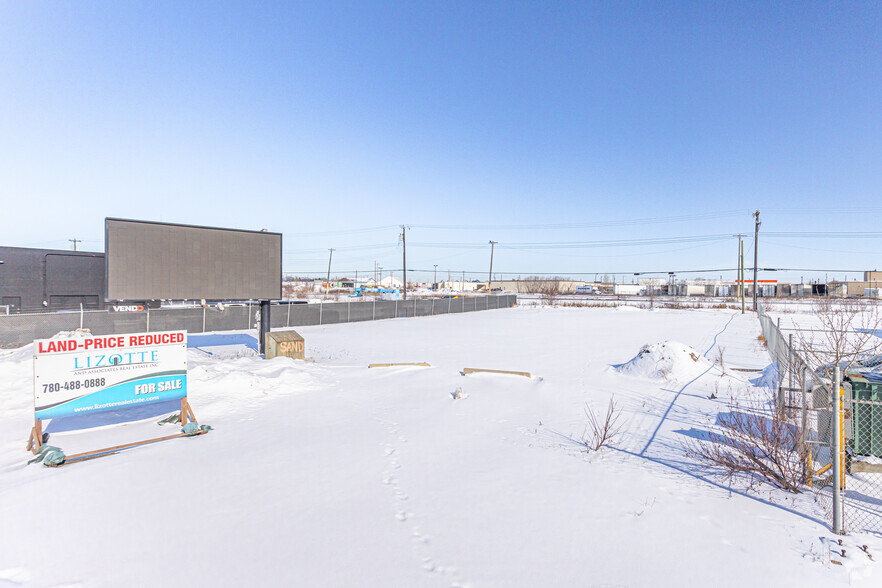 5725 Gateway Blvd NW, Edmonton, AB for sale - Primary Photo - Image 1 of 2