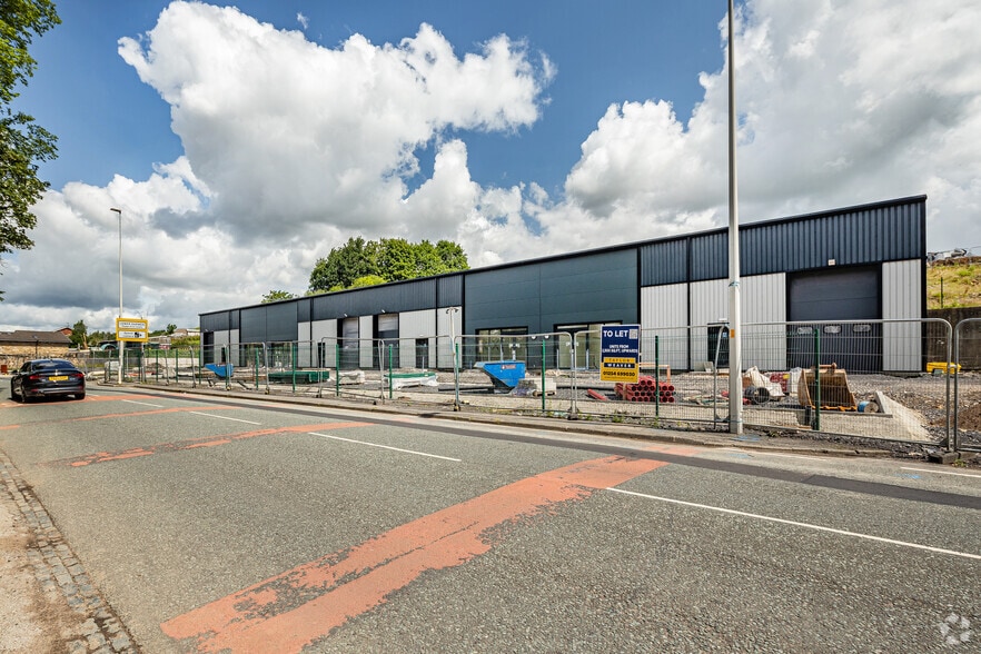 Greenbank Ter, Darwen for rent - Building Photo - Image 1 of 3