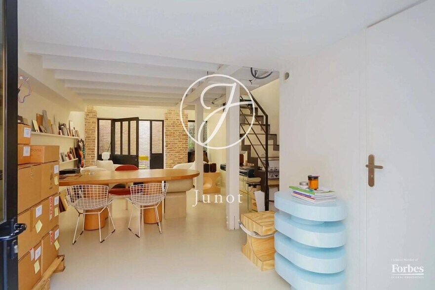 Office in Paris for sale - Building Photo - Image 2 of 31