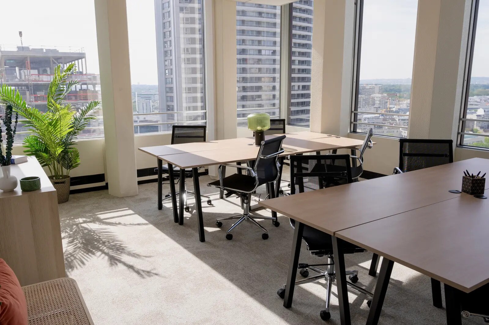 100 Terrasse Boieldieu, Puteaux to rent Building Photo- Image 1 of 2