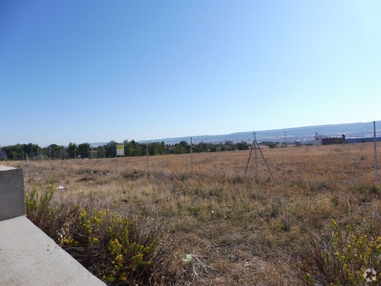 Calle Hermes, Meco, Madrid for sale - Building Photo - Image 1 of 1