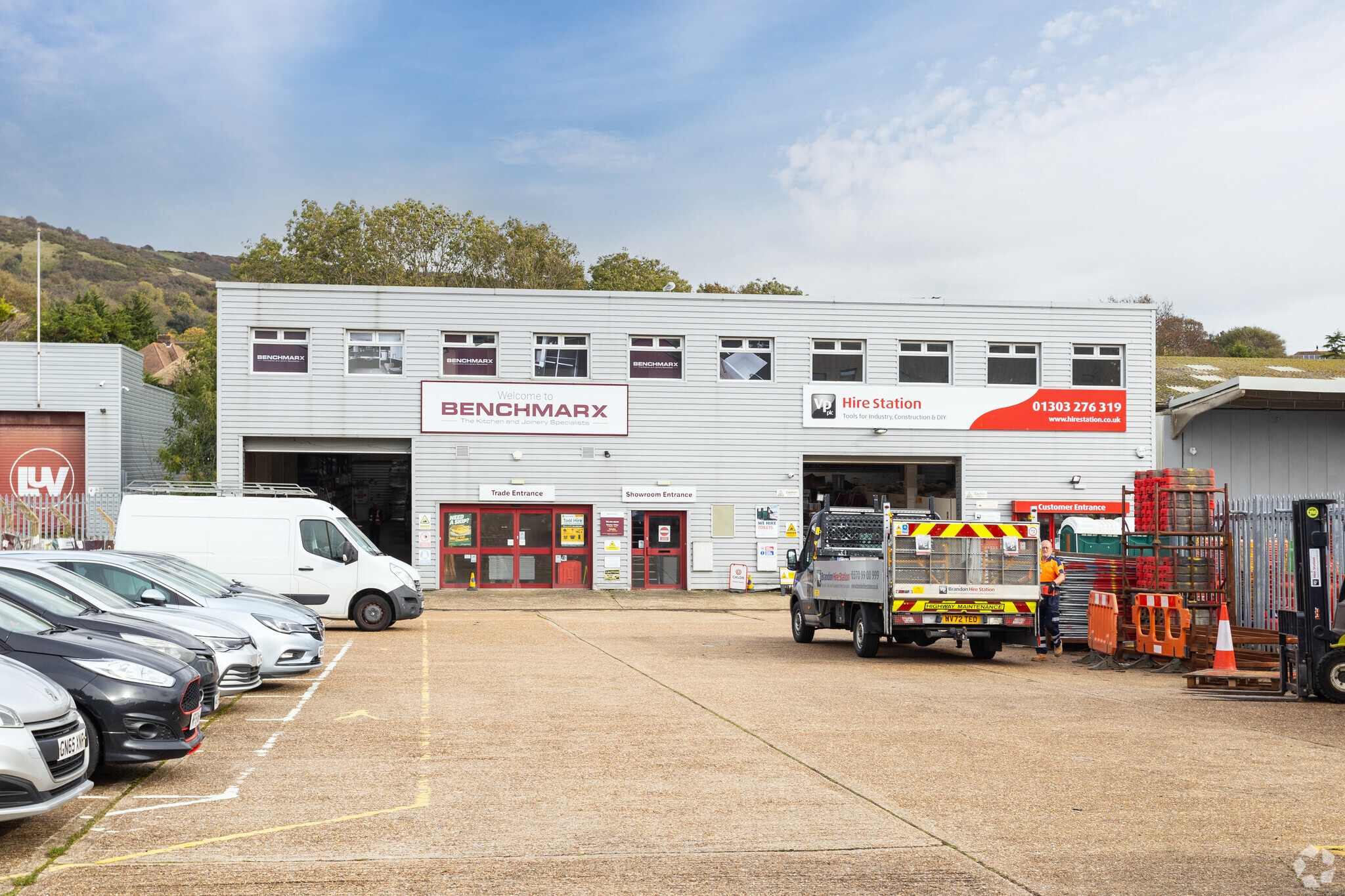2 Park Farm Industrial Estate, Folkestone to rent Primary Photo- Image 1 of 4