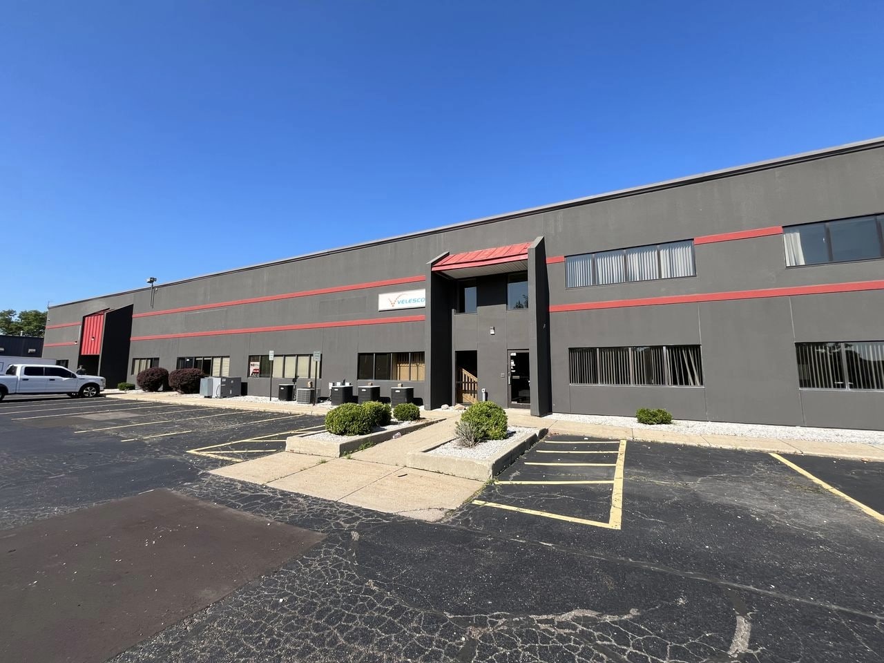 5111-5121 E ML Ave, Kalamazoo, MI to rent Interior Photo- Image 1 of 4