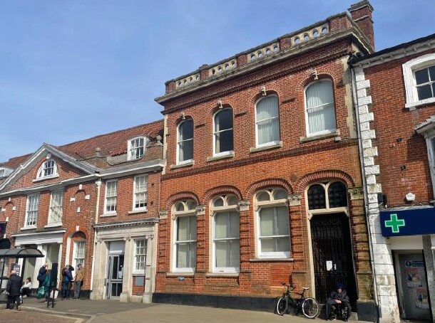 34 Market Pl, Dereham to rent Building Photo- Image 1 of 2