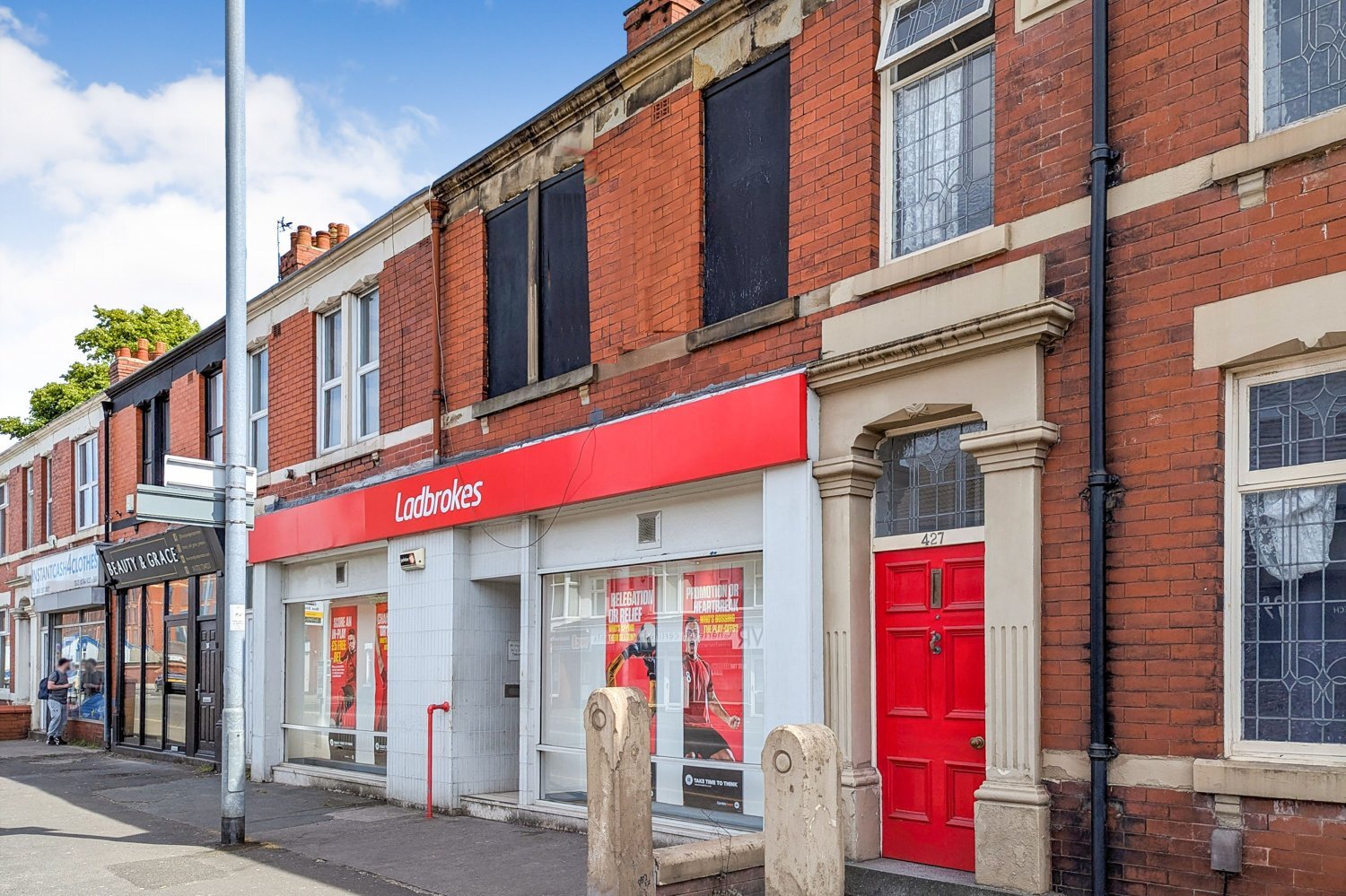 423-425 Blackpool Rd, Preston for sale Primary Photo- Image 1 of 1