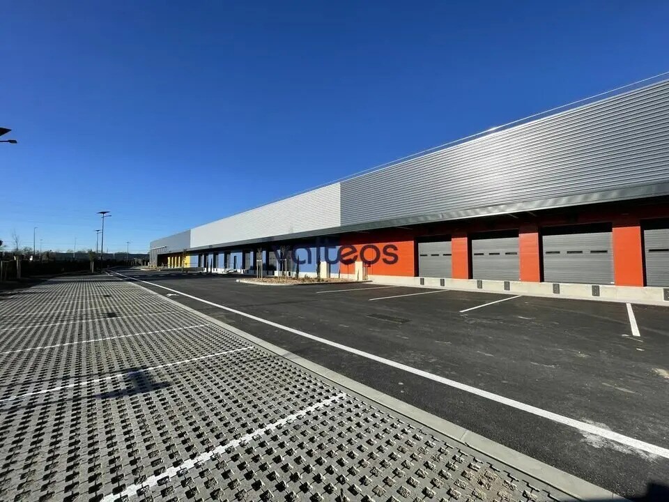 Light Industrial in Toulouse to rent Building Photo- Image 1 of 12