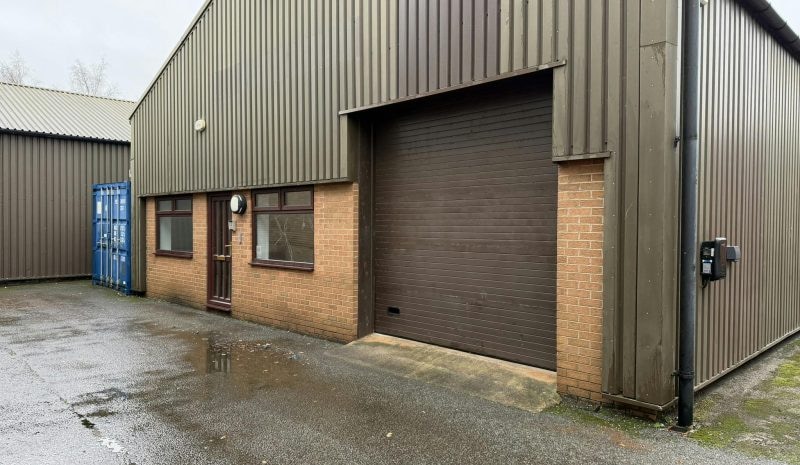 Cedar Ct, Warrington to rent Primary Photo- Image 1 of 8