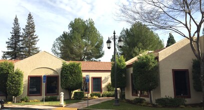 2934 Gold Pan Ct, Rancho Cordova, CA for rent Primary Photo- Image 1 of 9