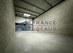 Light Industrial in Stains to rent Interior Photo- Image 2 of 8