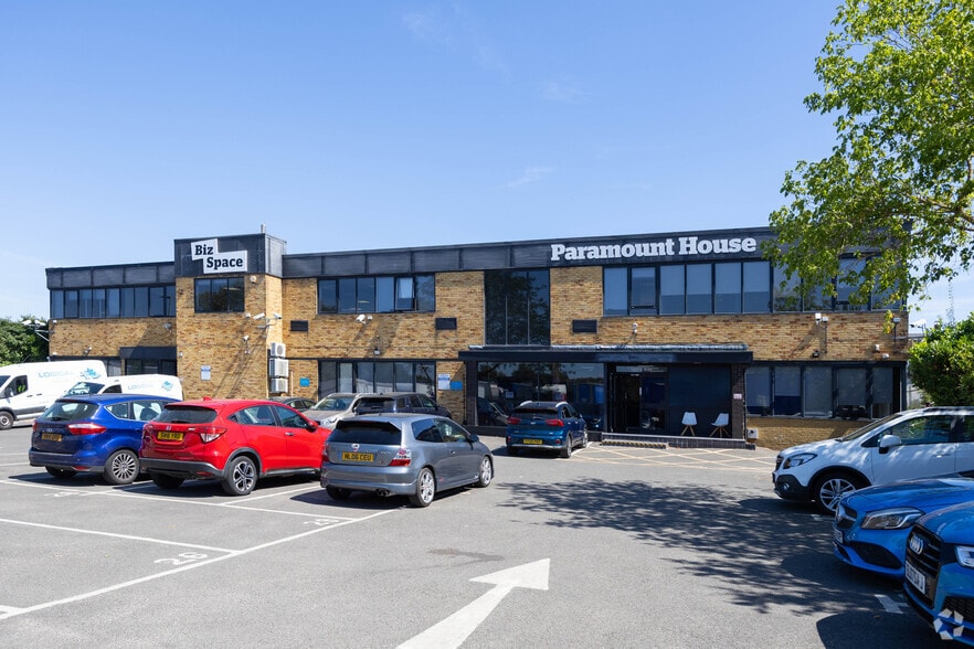 Delta Way, Egham to rent - Building Photo - Image 2 of 2