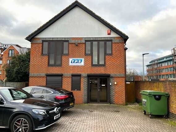 More details for 12 Mill St, Slough - Office to Rent