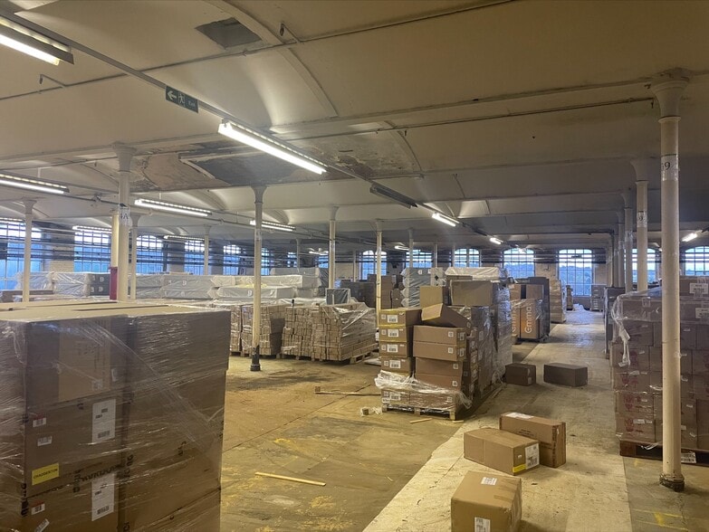 Fitton St, Oldham for sale - Interior Photo - Image 1 of 2