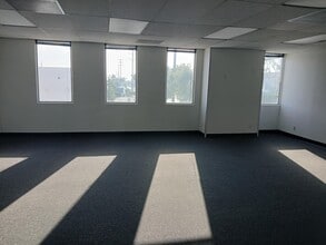 1703-1729 E 28th St, Signal Hill, CA to rent Interior Photo- Image 2 of 6