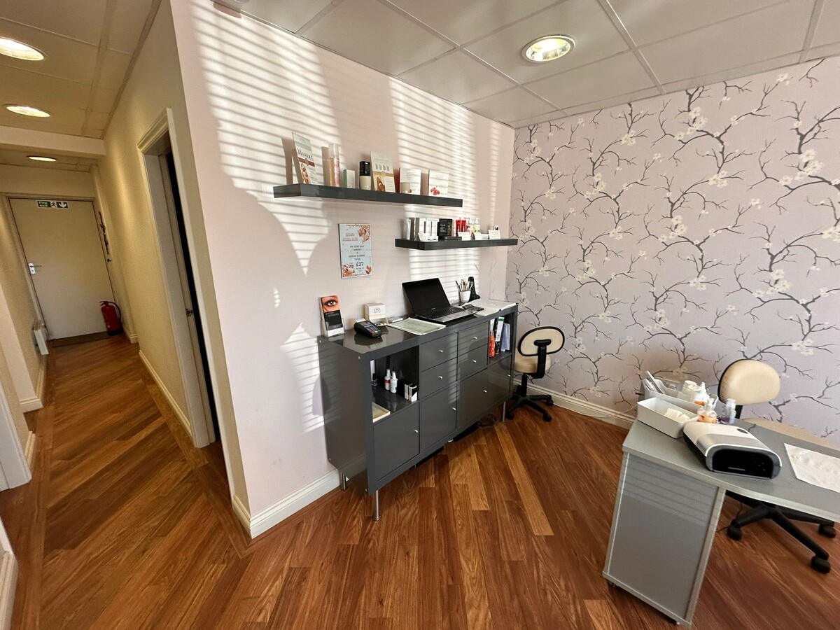 9-11 Hayfield Close, Belper, DBY DE56 1FA - Unit 10 -  - Interior Photo - Image 2 of 6