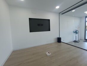 Retail in Sabadell, Barcelona to rent Interior Photo- Image 1 of 4