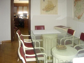 Office in Ávila, Ávila to rent Interior Photo- Image 1 of 12