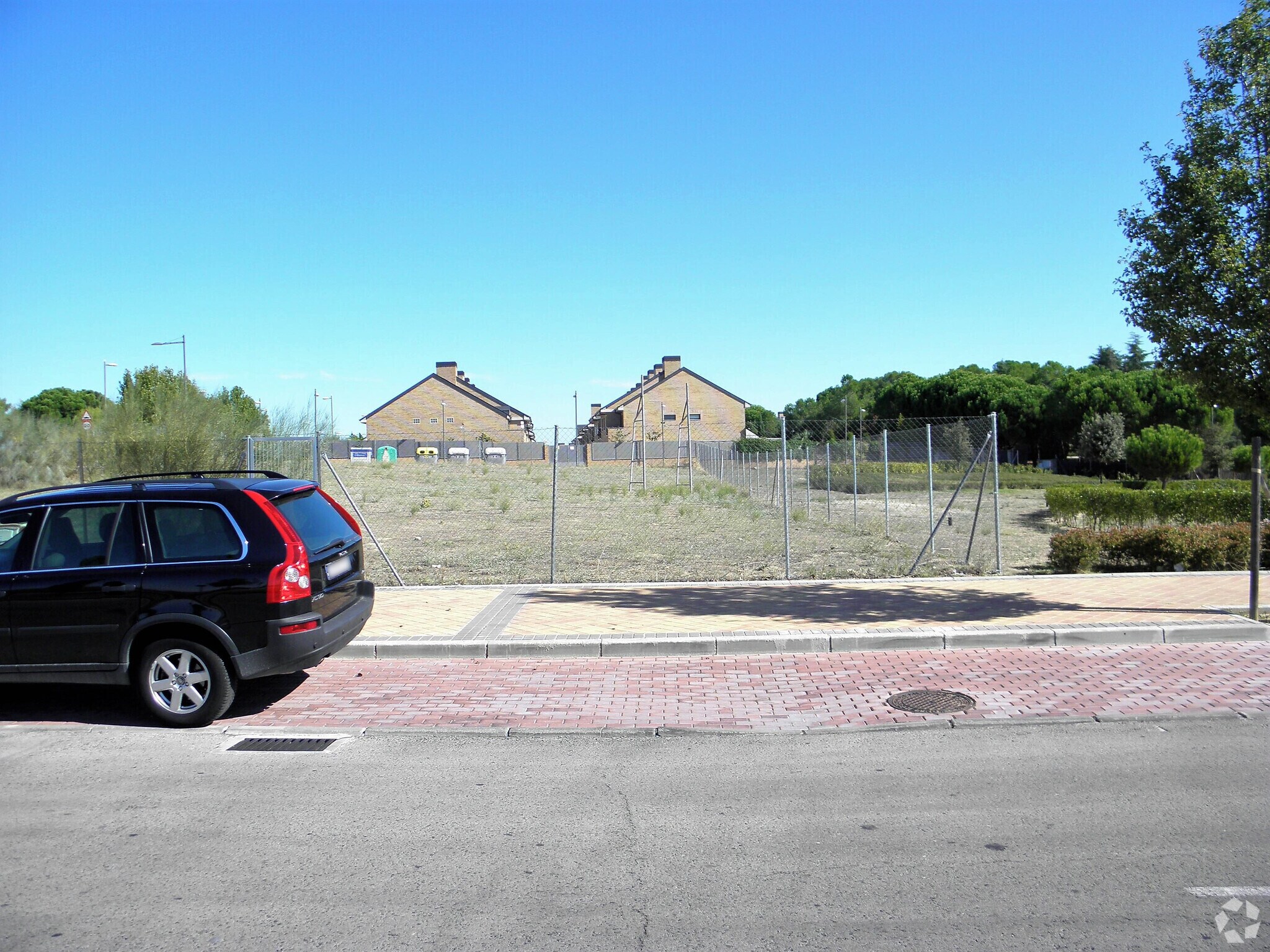 Land in Boadilla del Monte, Madrid to rent Primary Photo- Image 1 of 5
