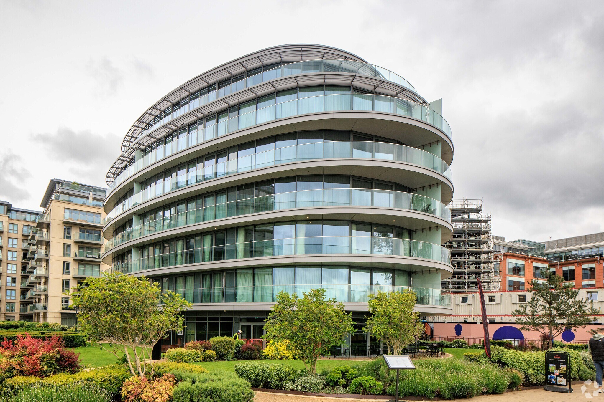 Parr's Way, London for sale Primary Photo- Image 1 of 1