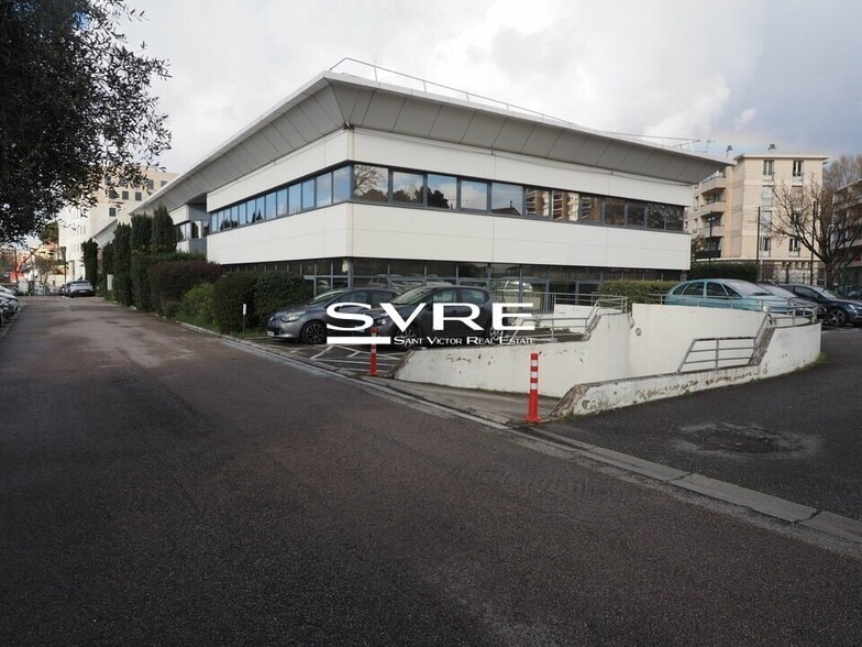 Office in Marseille to rent - Building Photo - Image 1 of 12