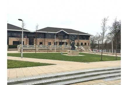 Almondvale Blvd, Livingston to rent - Building Photo - Image 3 of 9