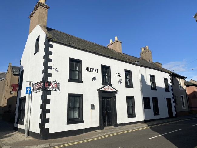 More details for 48 Market St, Montrose - Retail for Sale