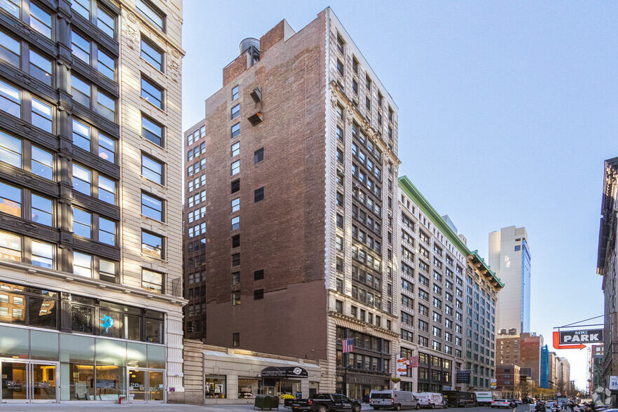 36 W 25th St, New York, NY for rent - Primary Photo - Image 1 of 8