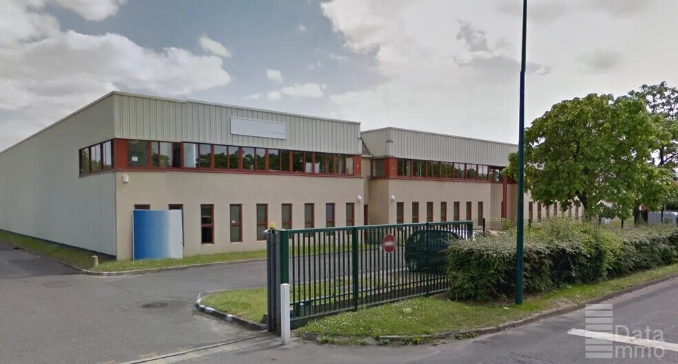 Industrial in SAINT-OUEN-L'AUMONE to rent - Building Photo - Image 2 of 17