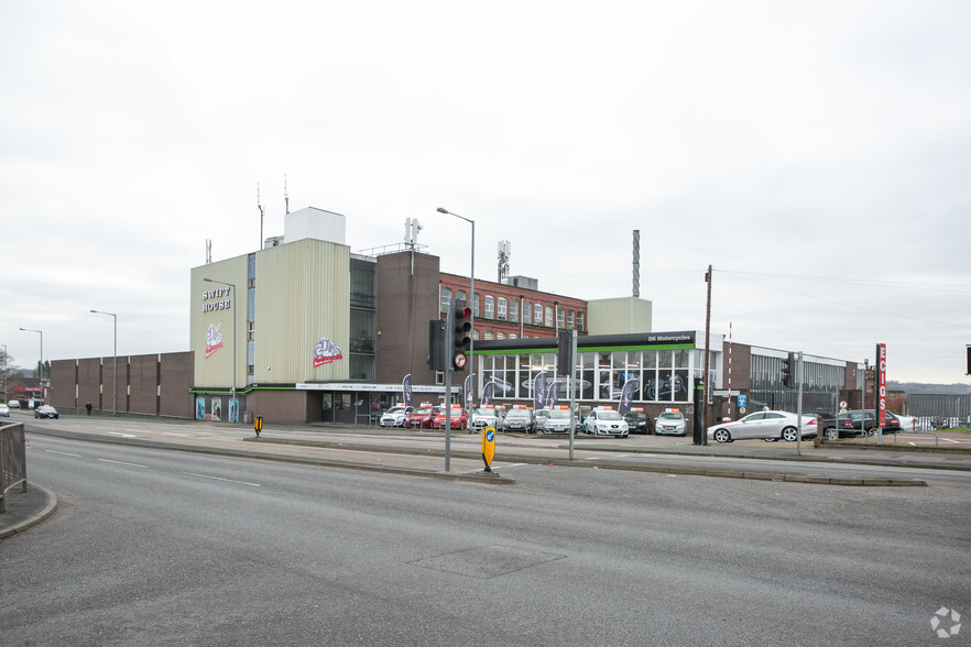 Liverpool Rd, Newcastle Under Lyme for rent - Primary Photo - Image 1 of 1