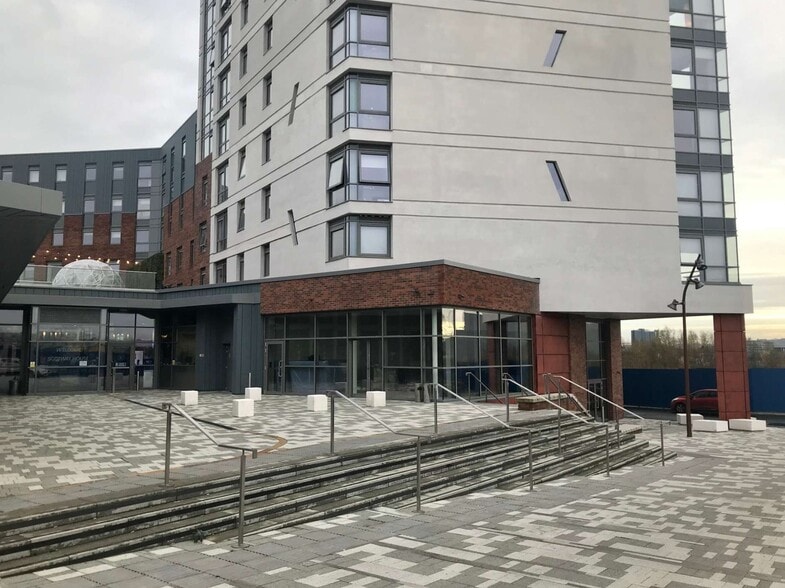 Castlebank St, Glasgow to rent - Building Photo - Image 2 of 3