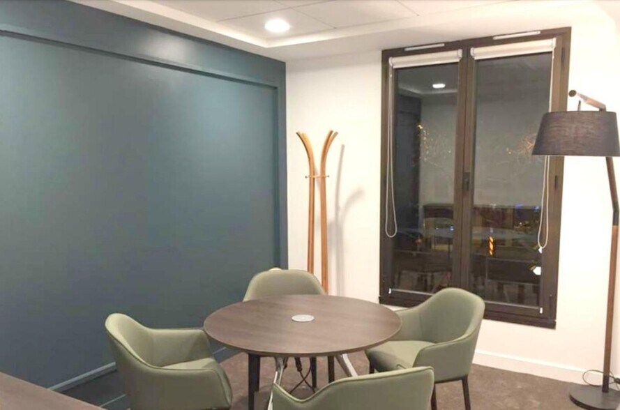 Office in Le Vésinet for sale - Interior Photo - Image 2 of 9
