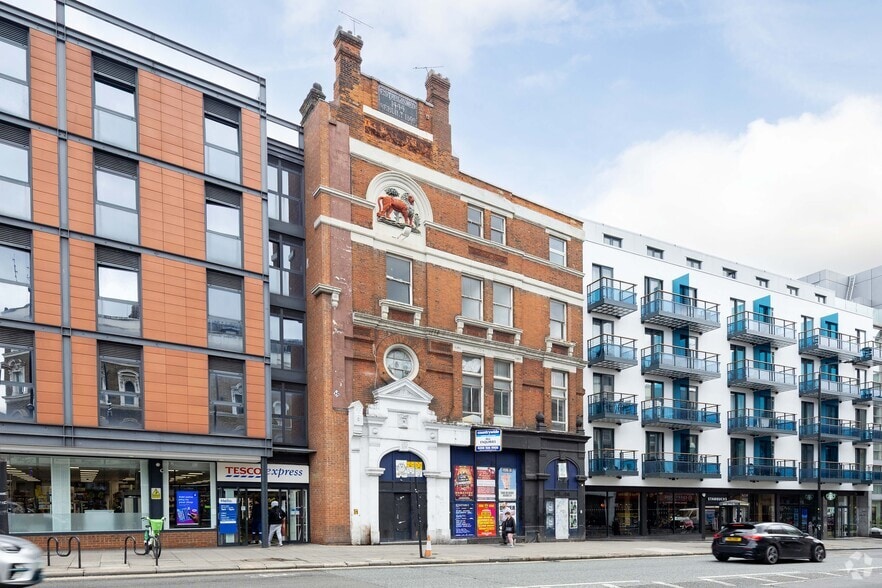 34 Kilburn High St, London to rent - Building Photo - Image 2 of 2