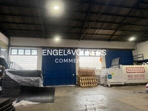 Industrial in Barcelona, Barcelona to rent Interior Photo- Image 1 of 13