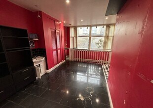 56 Westway, Caterham for rent Interior Photo- Image 2 of 5