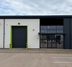 Tunstall Trade Park, Stoke On Trent to rent Building Photo- Image 2 of 7