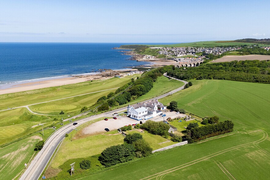 Cullen Bay Hotel, Cullen for sale - Building Photo - Image 1 of 1