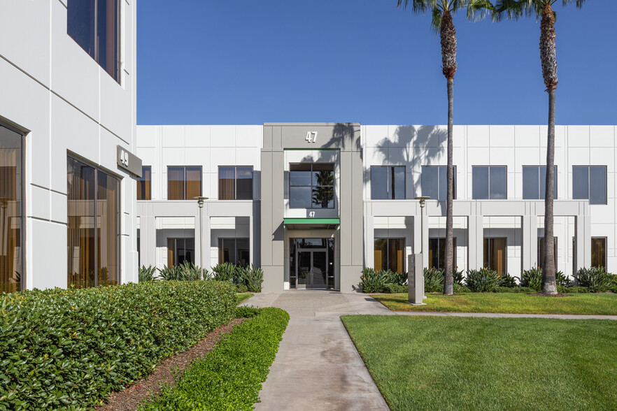 47 Discovery, Irvine, CA for rent - Primary Photo - Image 1 of 9