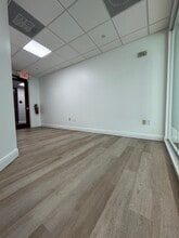 2601 E Oakland Park Blvd, Fort Lauderdale, FL to rent Interior Photo- Image 2 of 7