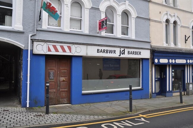 More details for 4 Church St, Llangefni - Retail to Rent