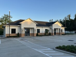 2645 W State Rd 426, Oviedo, FL for rent Building Photo- Image 1 of 1