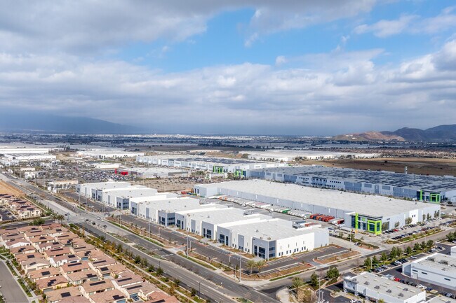 More details for 5200-5210 Hamner, Eastvale, CA - Retail, Industrial to Rent