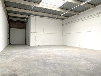 More details for 24 Avenue Des Bethunes, SAINT-OUEN-L'AUMONE - Office, Light Industrial to Rent